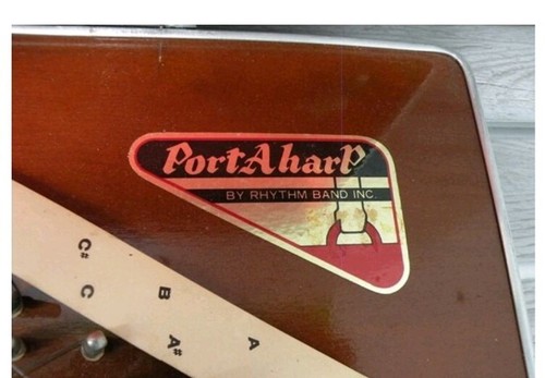 Vintage Portaharp by Rhythm Band Inc.