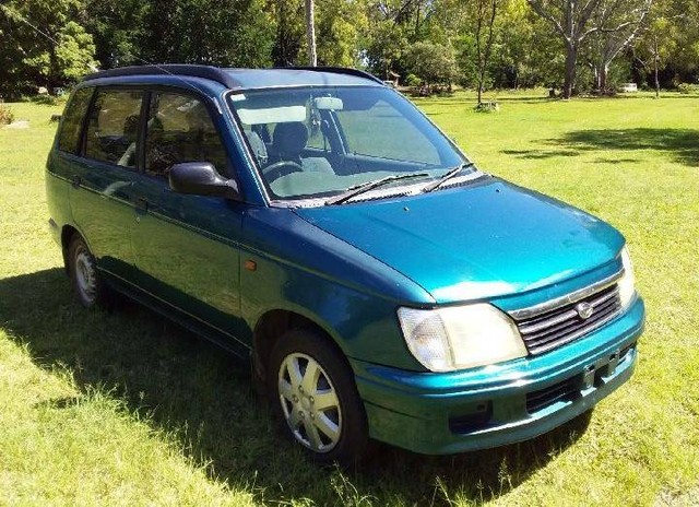 Daihatsu pyzar 1998