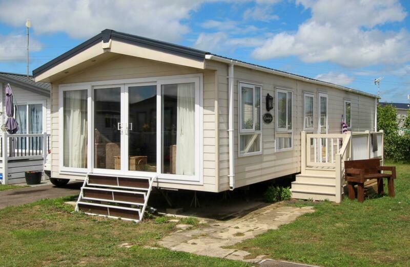 Delta Cambridge 2017 static caravan at Birchington Vale, Kent in