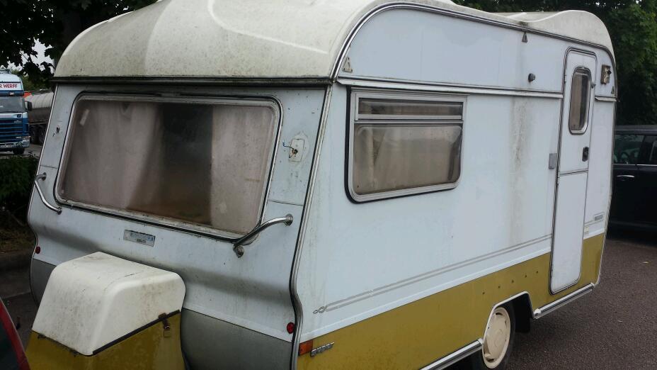 Classic Retro Avondale 2 Berth Lightweight Touring Caravan in Henley