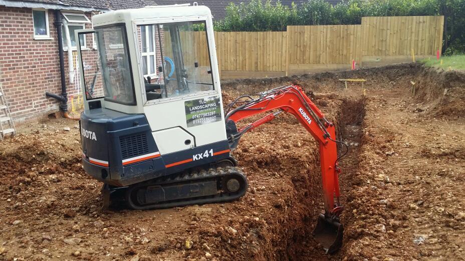 Mini digger hire 150 a day all plant with operator digger and driver