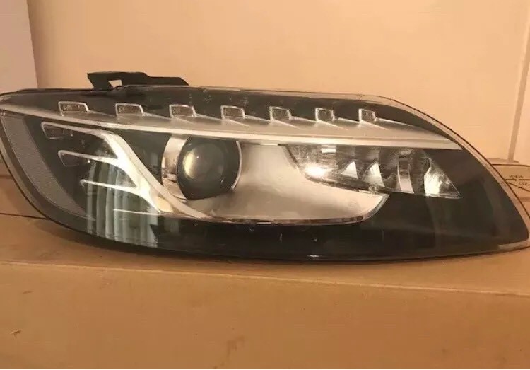 Genuine Audi Q7 LED Xenon Facelift Drivers Side Headlight 20102014 in Allerton, West