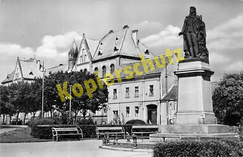 Debrecen Ak Debreczin Platzanlage Mit Denkmal Ansichtskarte Ungelaufen