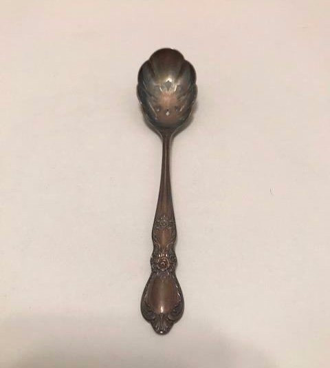1847 Rogers Bros. Herttage Silver Plated Spoon