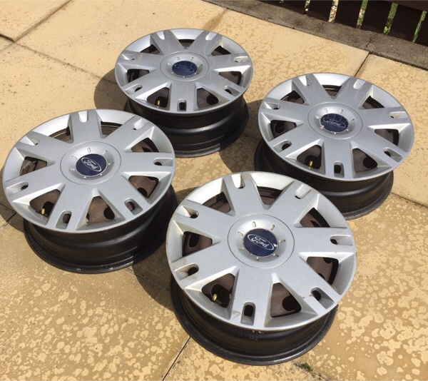 4 x 15" Ford Fiesta Wheel Rims & Wheel Trims 2006 + in Newton Mearns