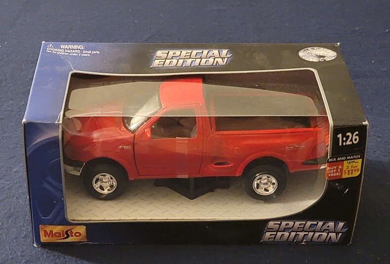 【美品】Maisto Ford F-250 Special Edition 1/18 Maisto 1979 Ford F150 F-150 Pickup Blue & White Diecast
