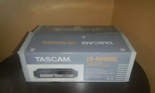 Tascam CD-RW900SL Rack Mountable DigitaL CDR BURNER Almost Mint Very Clean