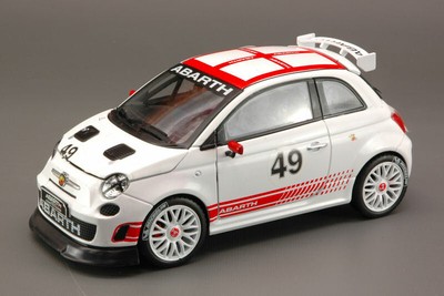 BURAGO FIAT 500 ABARTH ASSETTO CORSE 1:24