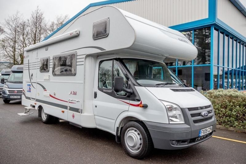 Ford transit carado