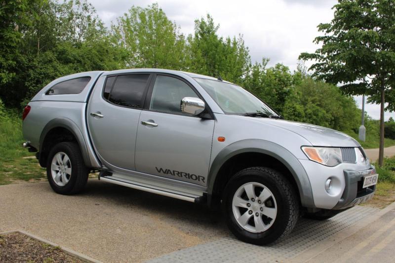 Mitsubishi l200 2009