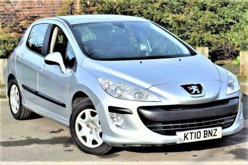 Peugeot 308 2010 год