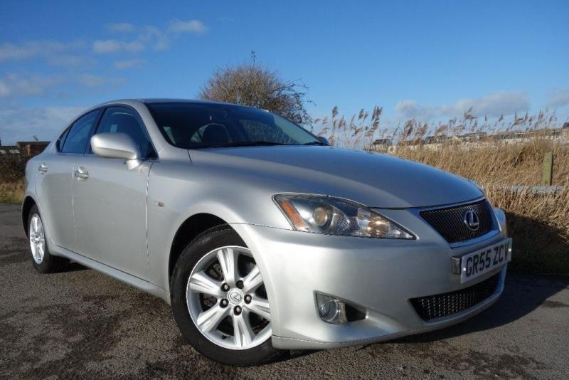 2005 lexus is250