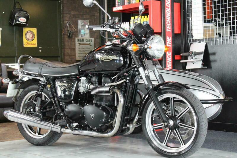 2012 TRIUMPH BONNEVILLE WITH WATSONIAN SIDE CAR 1 OWNER 10,000 MILES