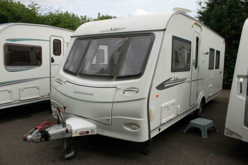 Coachman VIP 545/4 2011 4 Berth Fixed Island Bed Caravan + Motor Movers