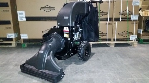 Bulldog Gas Self Propelled Walk Behind Lawn Leaf Vacuum Vac Parking Lot Litter