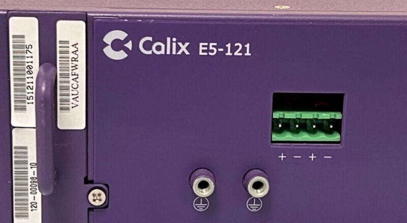 100-01230 E5-121 Calix Networks Service Edge Unit  Includes 120-00098 Fan Vdsl2