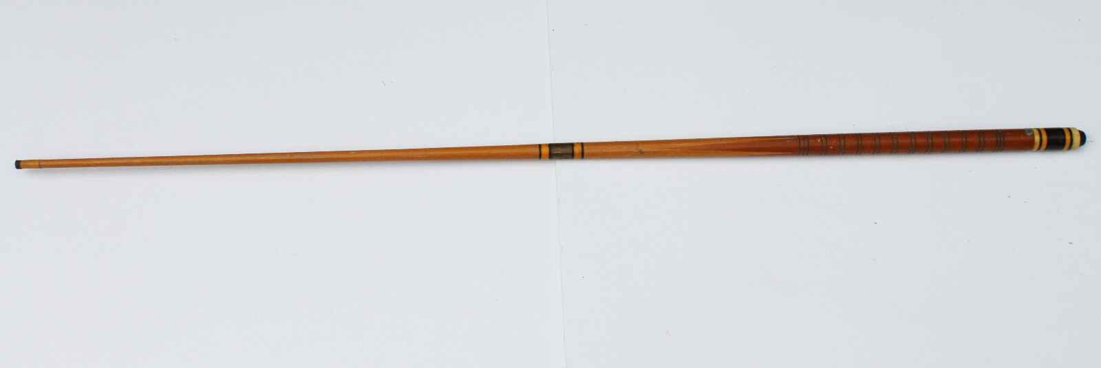 Vintage 2 piece Billiard/Pool Cue Stick-Maple 21 oz 58
