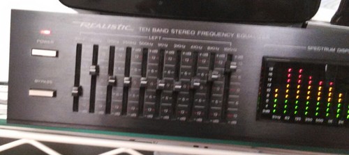 Realistic Stereo Equalizer, 10 band Spectrum Analyzer Model #31-2020A, A+ cond.