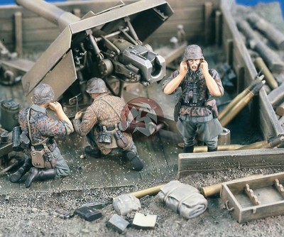 Verlinden 1/35 German Waffen-SS Artillery Gun Crew Firing WWII 3 Figures 1696