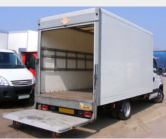 MAN AND LUTON VAN REMOVAL COURIER SAME DAY DELIVERY SERVICE FLAT HOUSE