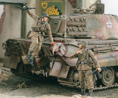 Verlinden 1/35 Stormtroopers Waffen-SS Panzergrenadiers w/MP 40 2 Figs. 1590