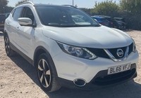 2016 Nissan Qashqai 1.2 DiG-T N-Connecta 5dr ++ PANROOF / NAV / CAMERA / DAB / U