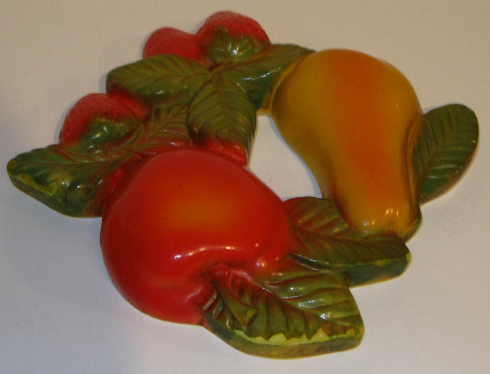 Chalkware Fruit Kitchen Wall Decor 8