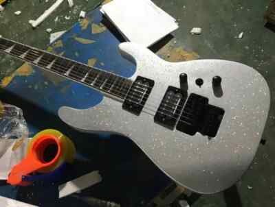 Factory Customized Electric Guitar with Tremolo System Shining Silver Gray
