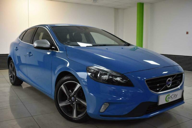 Volvo v40 2014