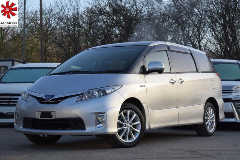 Toyota estima 2013
