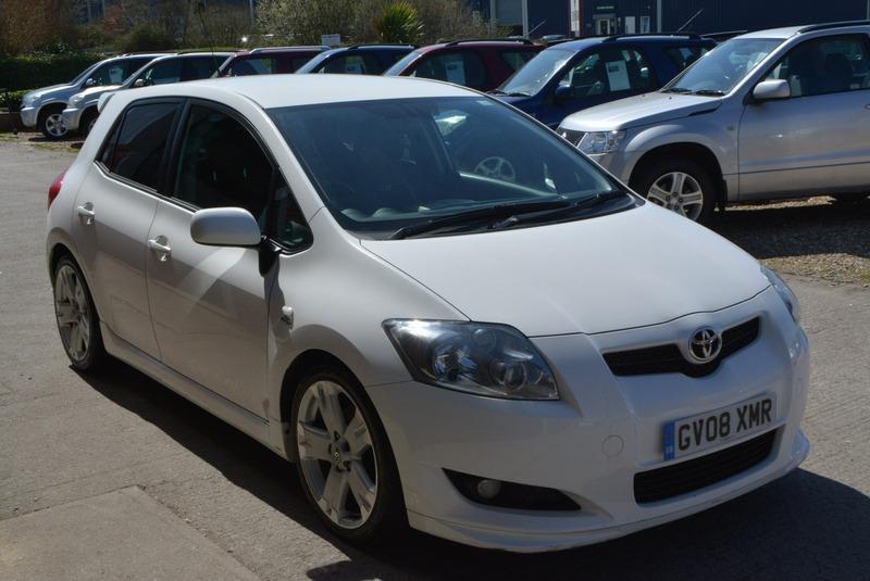 Toyota auris 2