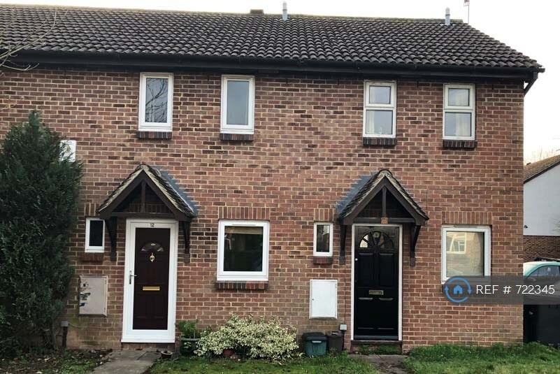 2 bedroom house in Bridgestone Drive, Bourne End, SL8 (2 bed) (722345