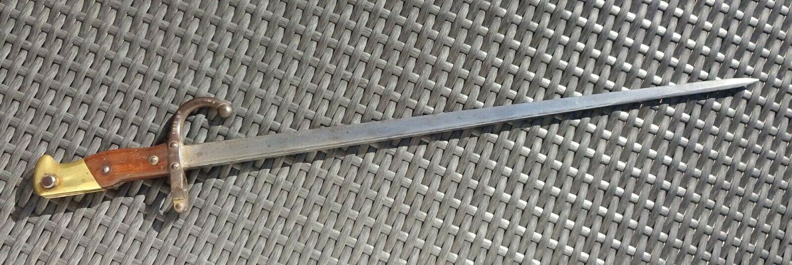 Antique French Bayonet Mre d'Armes de Chat Antique French Bayonet Mre d'Armes de Chat