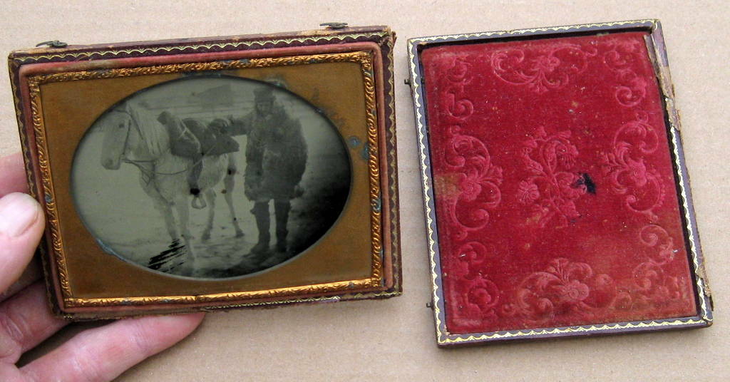 GERONIMO ?? ANTIQUE CIRCA 1860 AMBROTYPE PHOTO / NATIVE AMERICAN INDIAN / HORSE