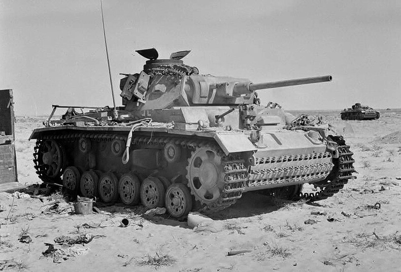 WW2 WWII Photo German Panzer III 50mm North Africa Pzkpfw
