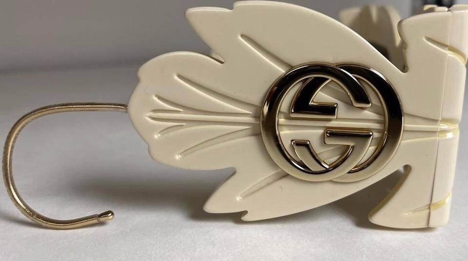 Pre-owned Gucci 0429 Gold Ivory Leaf Oversized Mask Fashion Sunglasses Gg0429s Woman 001 In Gray