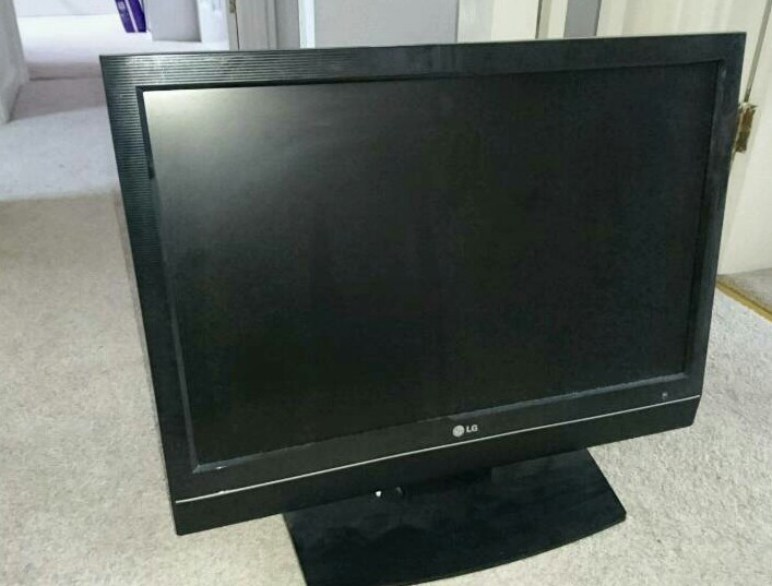 Small LG television in Tavistock, Devon Gumtree