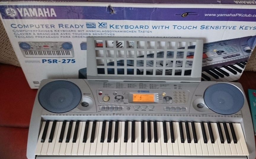 RELISTED Yamaha PSR 275 Computer Ready Keyboard with touch