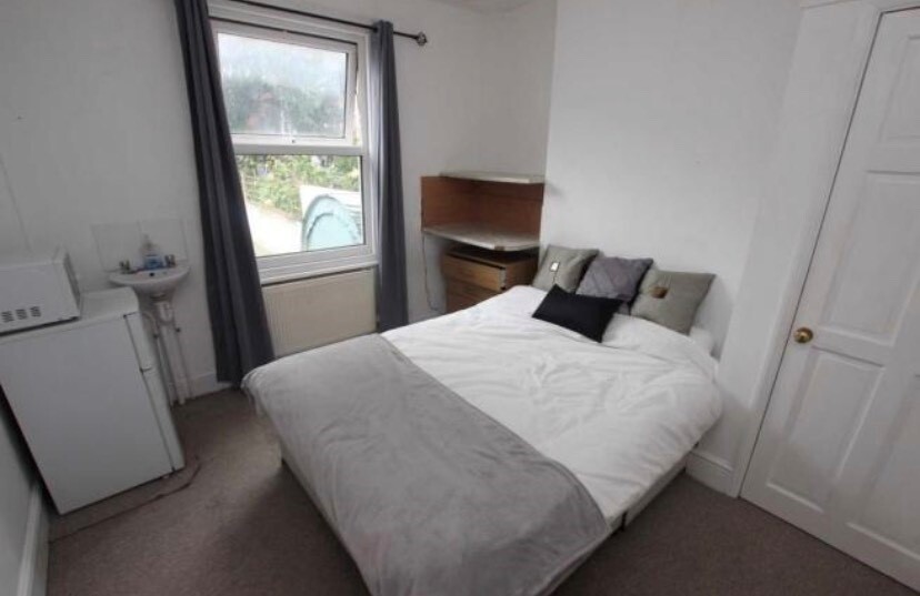 Reduced 1 Bedroom House Share To Rent In Reading Berkshire Gumtree