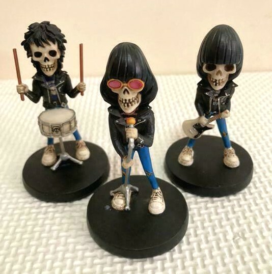 【新品】ラモーンズ　RAMONES SKULLPOP フィギュア 　4体セット Ramones Figure Skullpop Poptones Vintage Set of 4 Full
