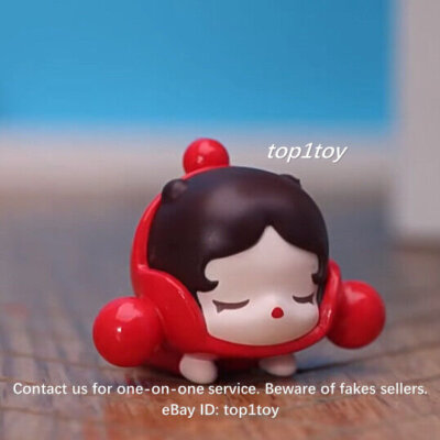 POP MART x SKULLPANDA Pop Bean Lying Position Rose Mini Figure