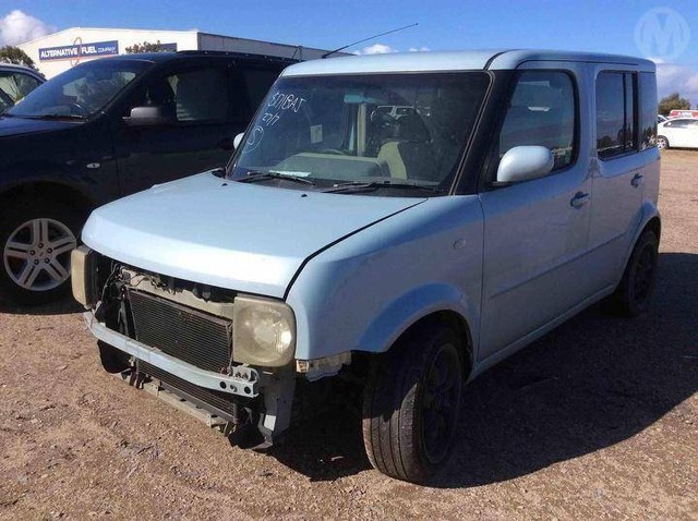 Nissan cube 2002
