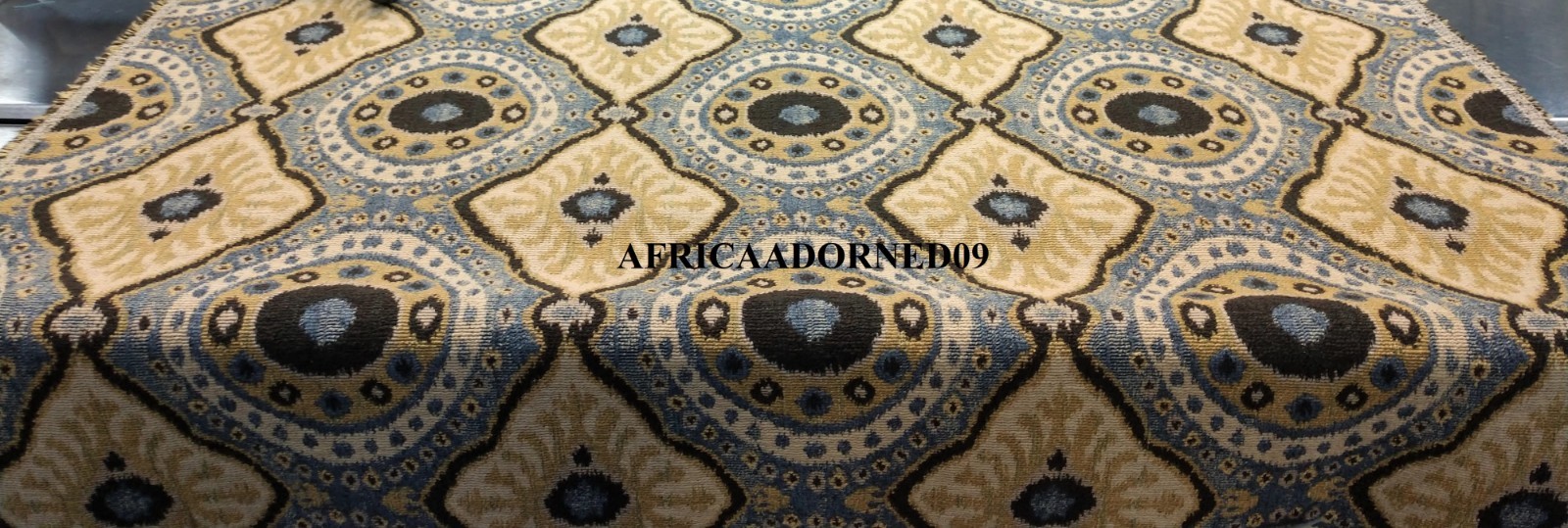 KRAVET COUTURE ETHNIC CHIC MEDALLION SUZANI /WOVEN UPOLSTERY FABRIC 6 YARDS BLUE