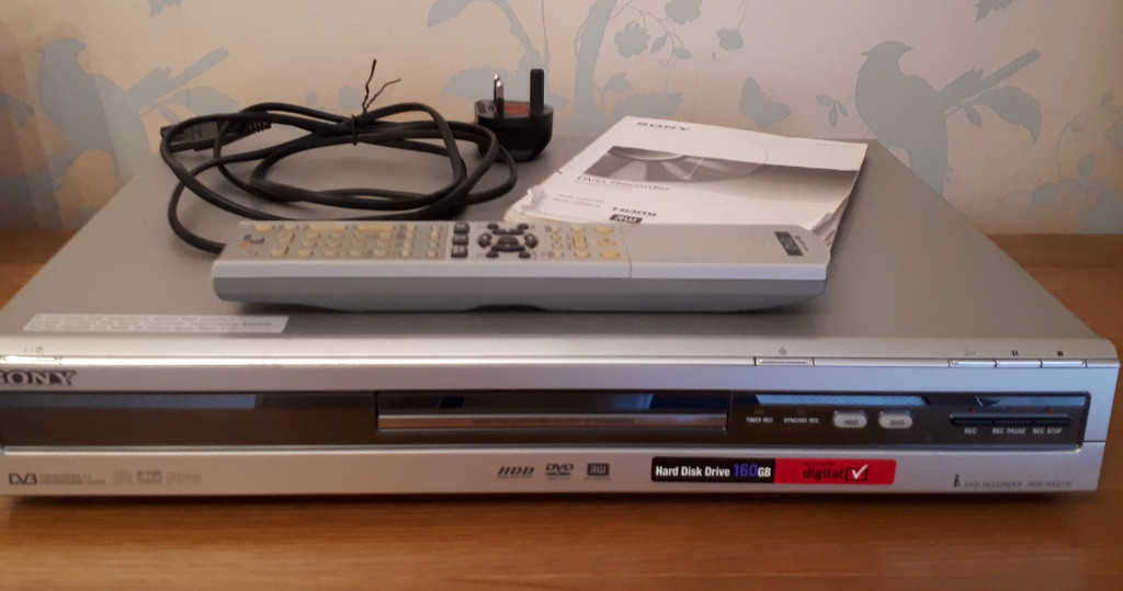 Sony DVD Player & Recorder, 160 GB Hard Drive with Freeview in