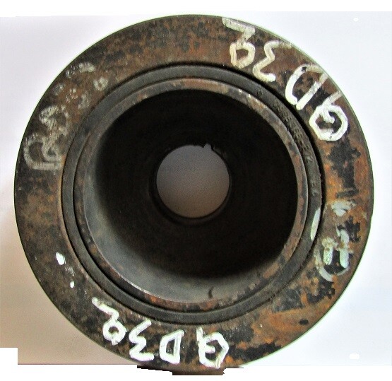 ダントン Nissan QD32, HARMONIC BALANCER, CRANKSHAFT PULLEY 7Z220 USED