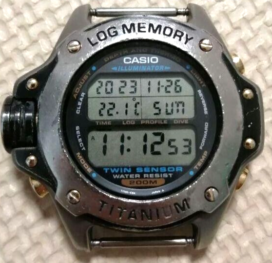 Casio log top memory twin sensor