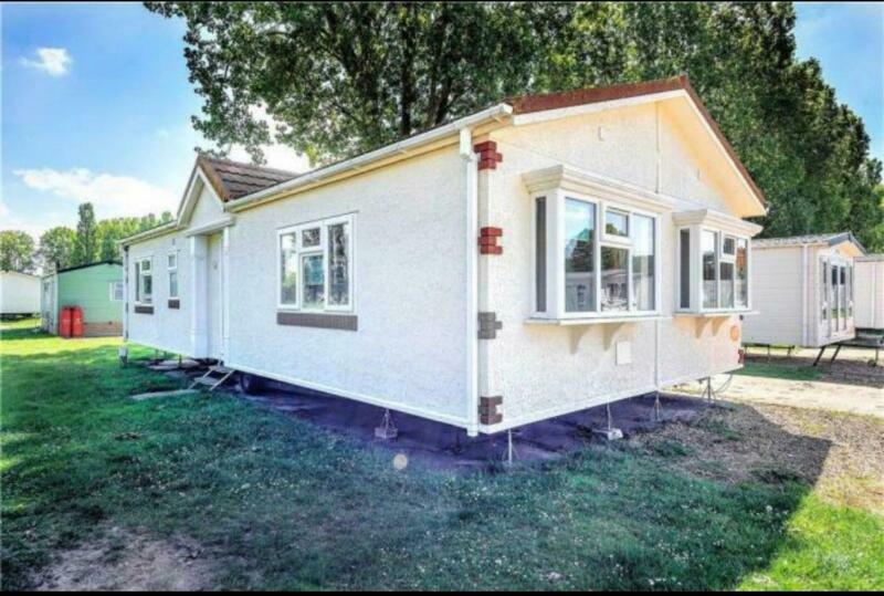 RESIDENTIAL SPEC LODGE FOR SALE ON Billing Aquadrome CALL JOSH 07955825040 in Northampton