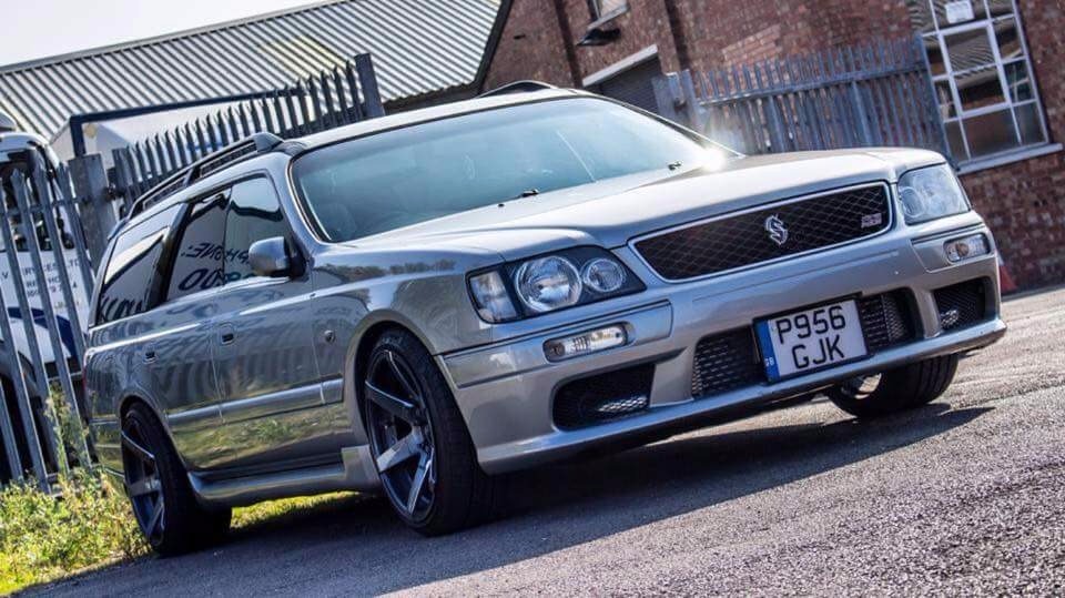 Nissan stagea skyline