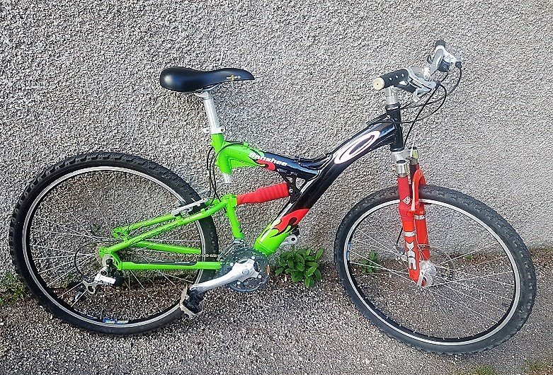 Carrera Banshee Full Suspension Mountain 26