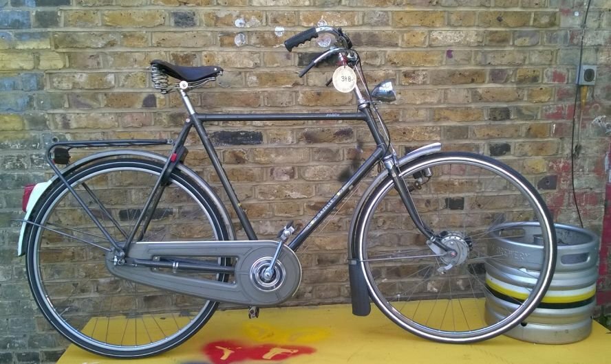 Classic Genuine vintage dutch bike Gazelle , 3 speed, rod brakes, size 22in, fully SERVICED | in 